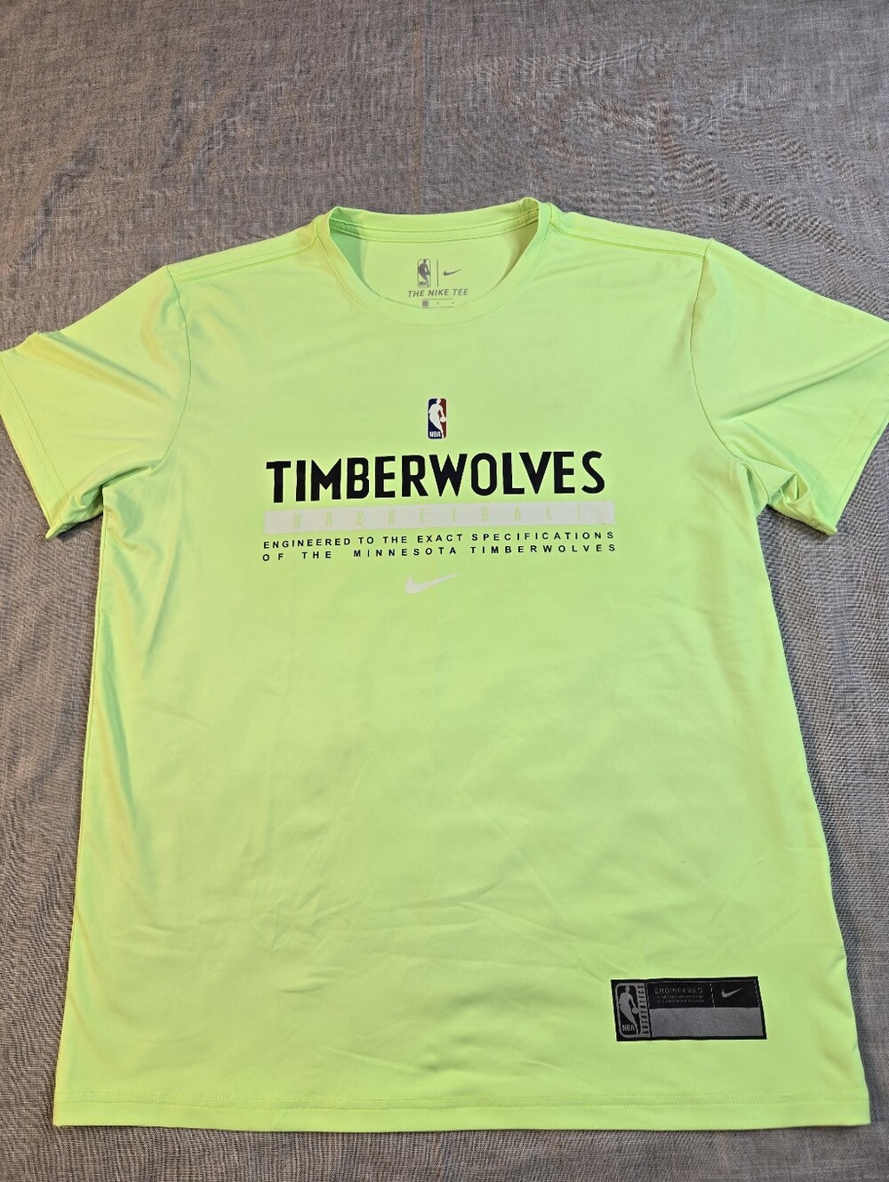 Nike Mens Size Large Minnesota Timberwolves Dri-FIT T Shirt Neon Lime Green NBA